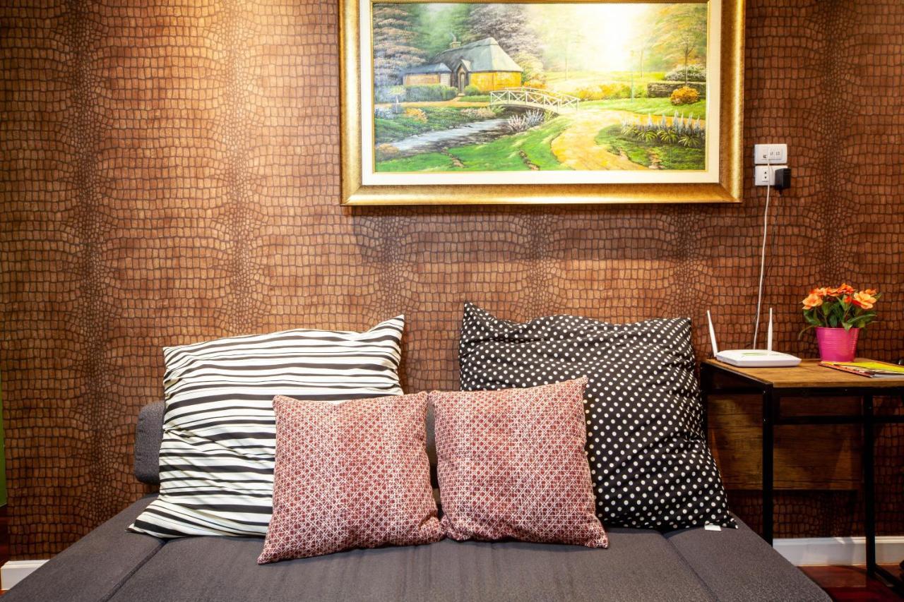 Clean Comfy Cozy Easy To Go Siam Paragon And Chatuchak Market Bangkok Exterior photo